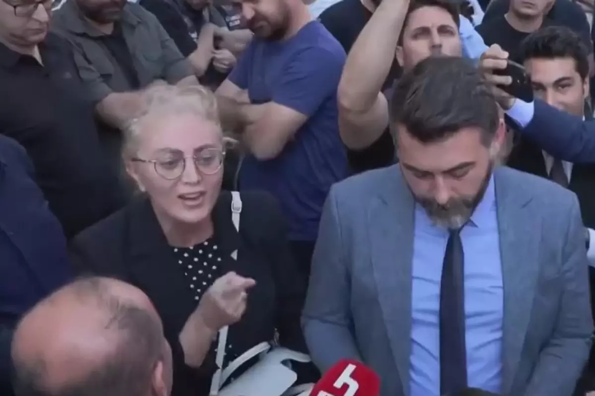 chp kongresinde olay kongreyi yapamazsiniz diyen kadin bakin kim cikti BR7PEcLG