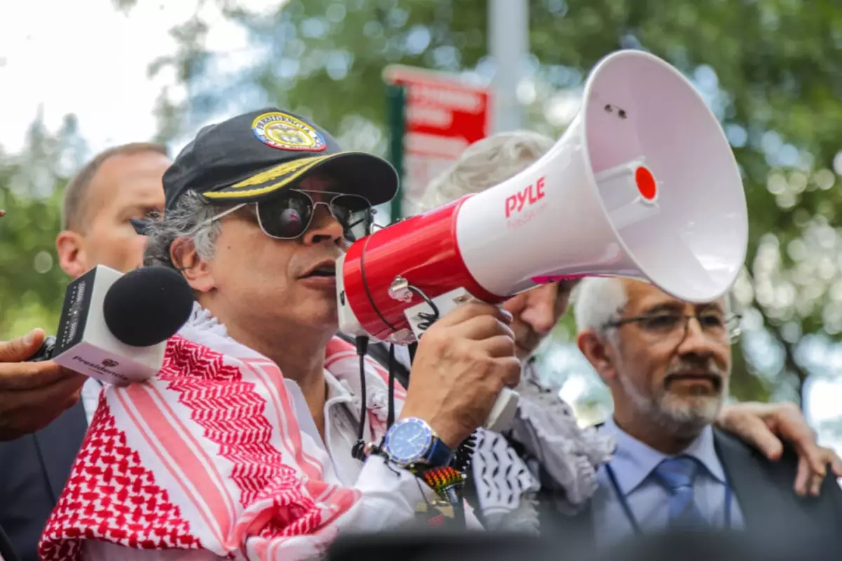 kolombiya cumhurbaskanindan takdir toplayan israil cikisi ordu kurmanin zamani geldi biz haziriz BTWVke4J