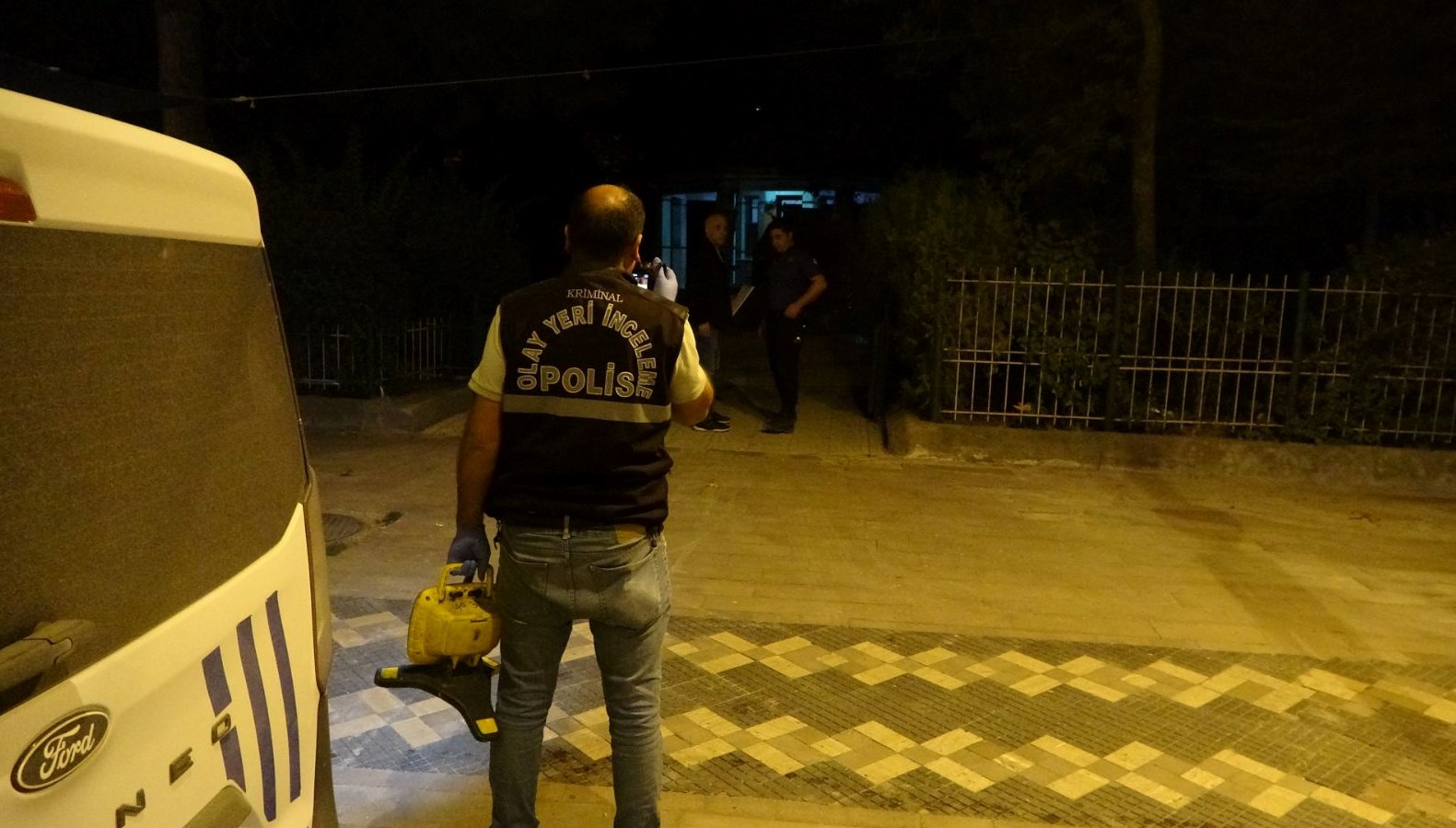 malatyada cami sadirvaninda silahli kavga 3 yarali 9j844NZ5