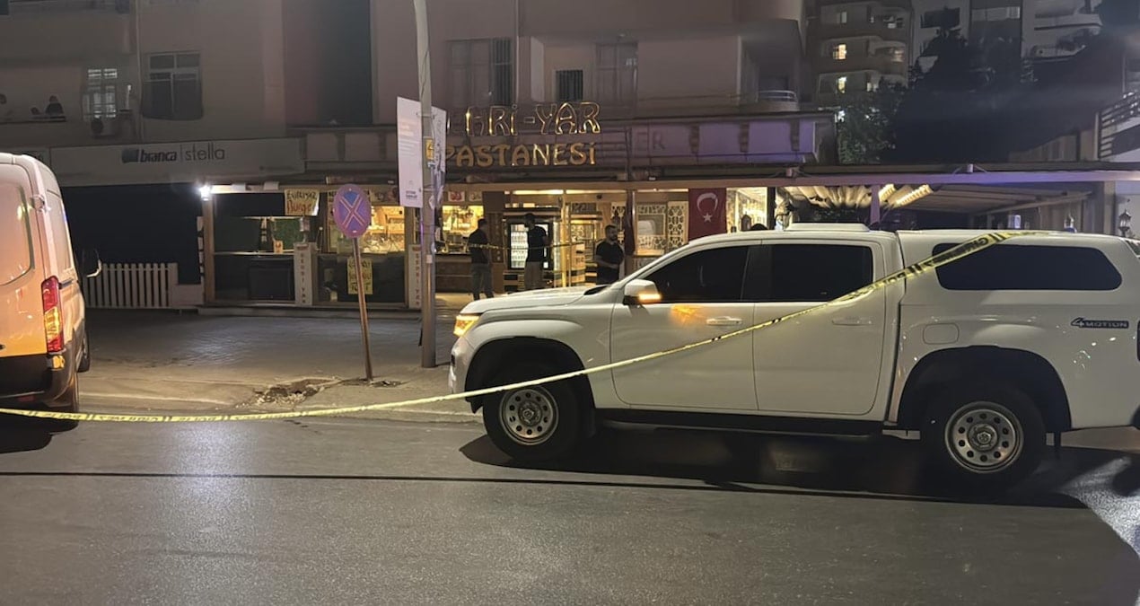 adanada pastaneye el bombali saldiri tesebbusu 4hNtpWGv