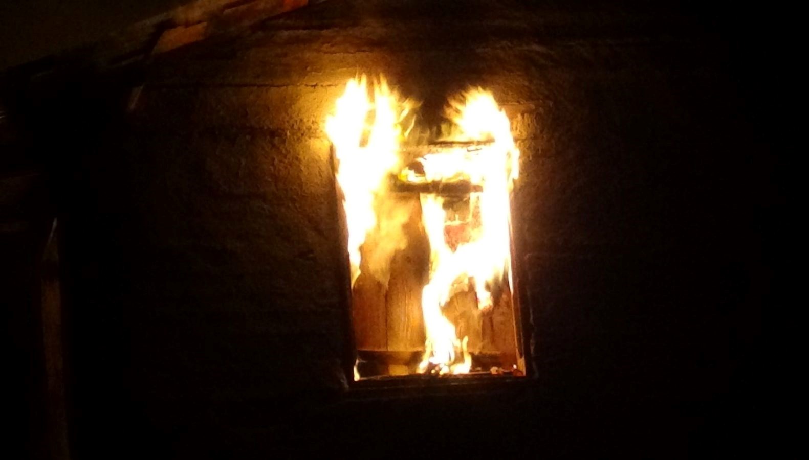 boluda samanlik alev alev yandi jxaXpePD