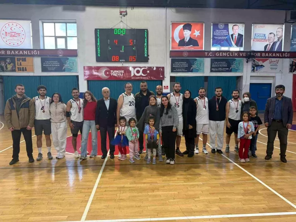 duzcede kamu spor oyunlari 3x3 basketbol musabakalarinda sampiyon universite a 1pBiwyKz.jpg