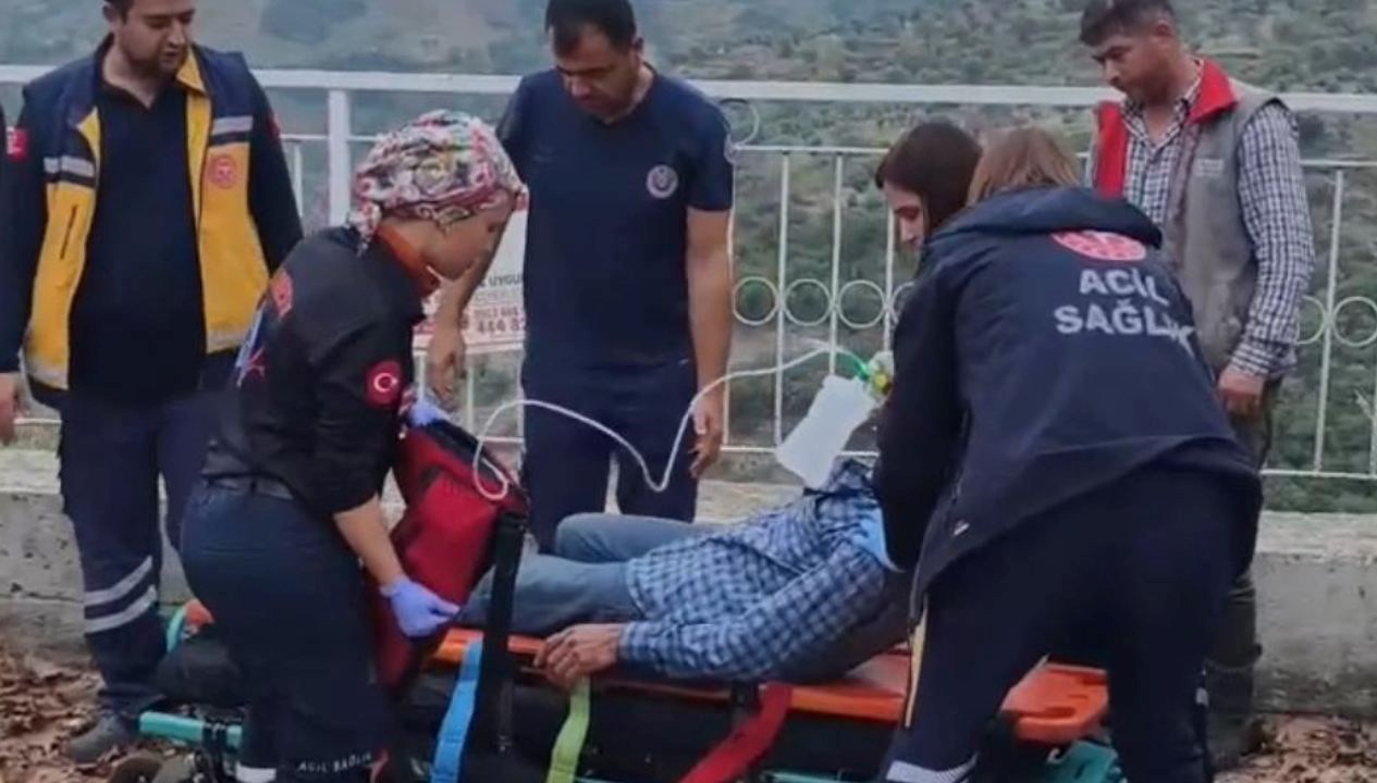 kamyonet 100 metreden yuvarlandi 1i agir 2 yarali FKMrj8SK.jpg