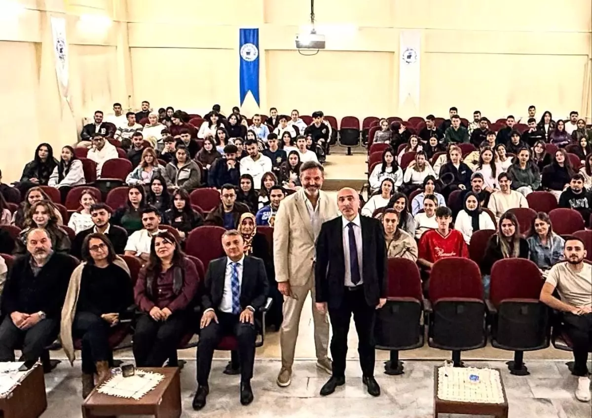 kocasertten ogrencilere dis ticaret dersi 8Gxk1sLp.jpg