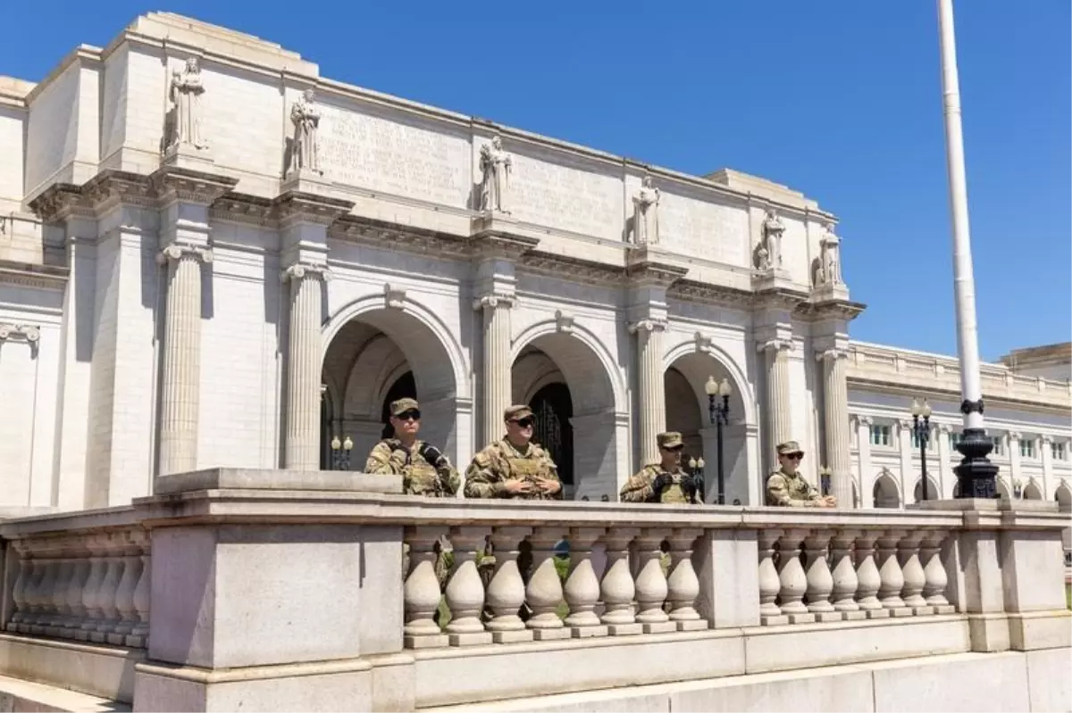 portlandda ulusal muhafiz gorevlendirildi 9x49J3sj