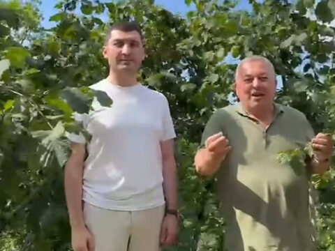 Cemal enginyurt baskan ulas tepe ile findik bahcesine girdi 6YQTqBRZ