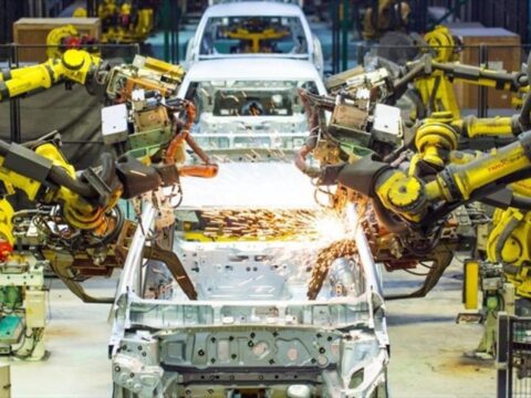 Otomotiv sektorunde dengeler degisti uretim rotasi tersine dondu turkiyeyi de ilgilendiriyor SwSIiPi1